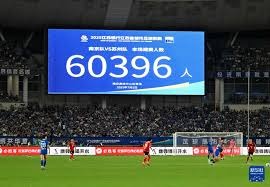 里夫斯：詹姆斯是历史级别的传球手，总在用最正确的方式打球